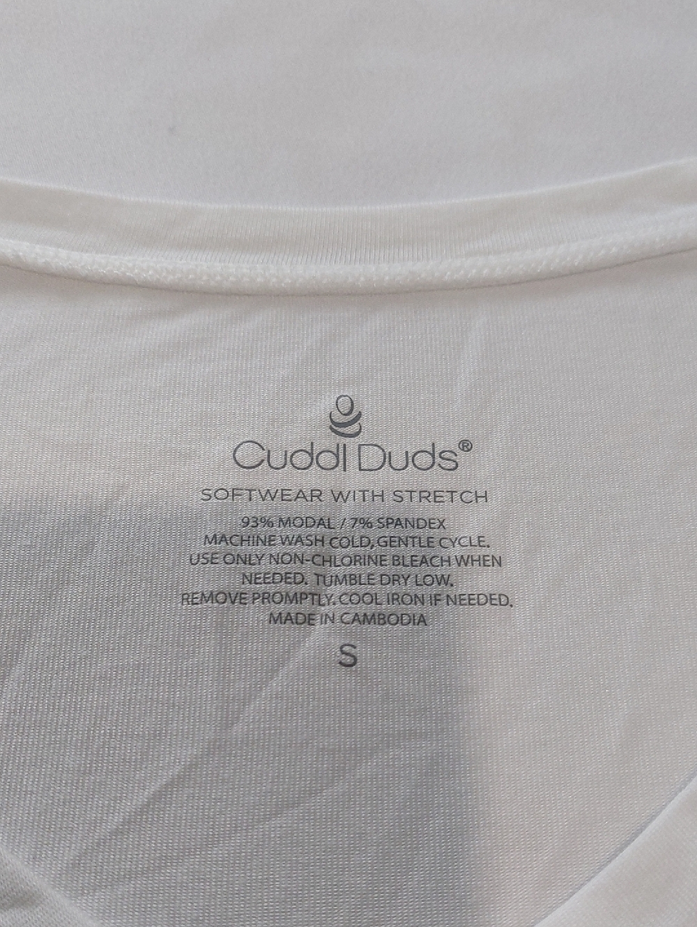 Cuddl Duds Women's White V-Neck Long Sleeve Tee.Size Small - Picture 2 of 5